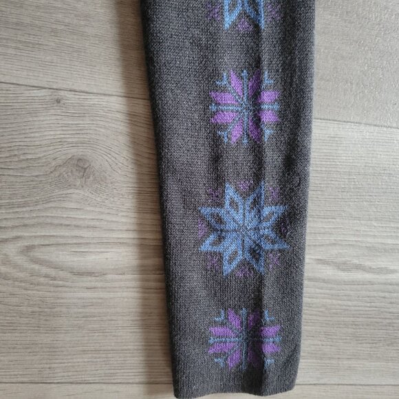 Eddie Bauer Sport Petite S Gray Cardigan With Purple & Blue Snowflake Accents Fu - Picture 6 of 6